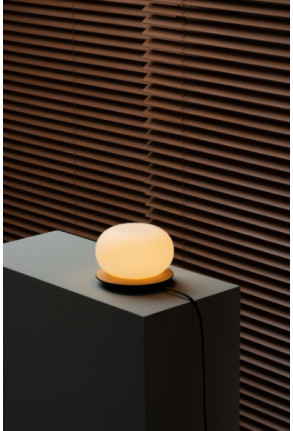 Knock - Lampă de birou cu bază din lemn